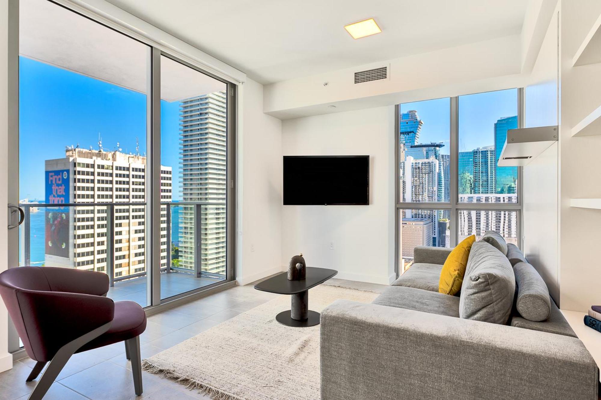 Spacious Studio In The Heart Of Downtown Miami Apartment Bagian luar foto